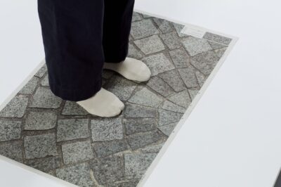 新聞紙1枚ぶんの<br>式典会場